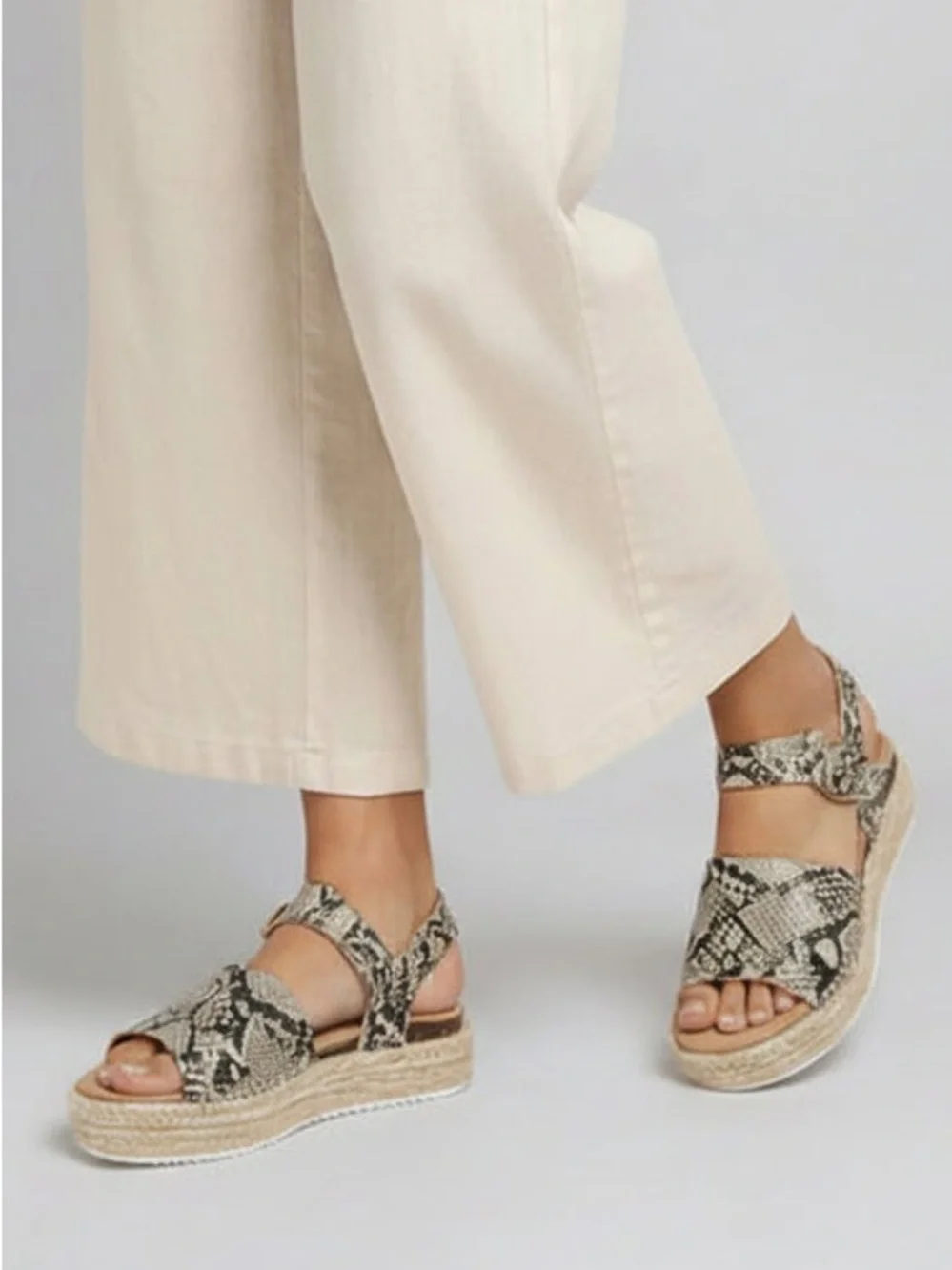 Bella Marie Womens Snake-Print Platform Espadrille Sandals - Neutral